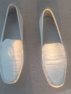 Cole Haan White Croc-Embossed Slip-On Loafers Size 9.5B